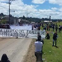 Marchan indígenas en San Juan Chamula para exigir que cesen amenazas