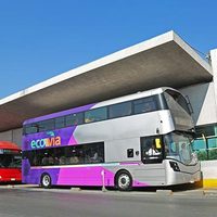 Nuevo León estrena autobuses 'londinenses” de dos pisos