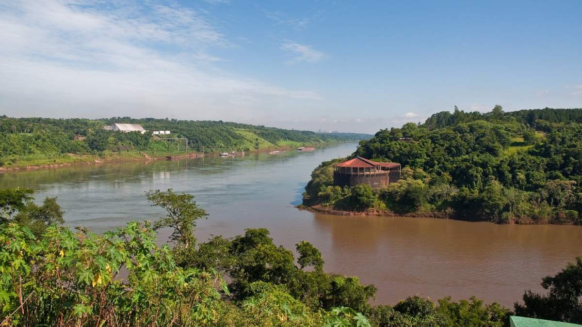 Río Paraná. Fuente: (X)