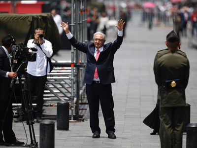 AMLO: El gran pendiente de este sexenio es el esclarecimiento del caso Ayotzinapa