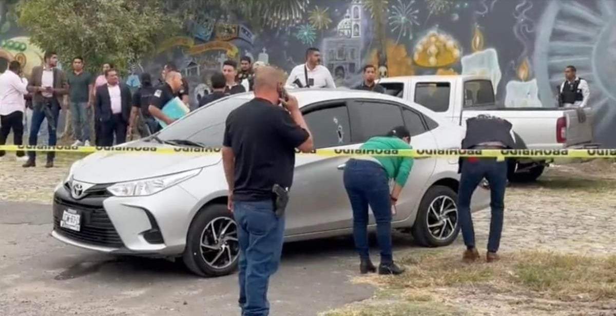 El auto en el que fue asesinado el exalcalde