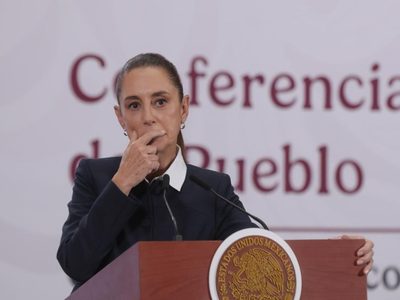Gobierno de Sheinbaum exhibe pensiones en Pemex, CFE y bancos estatales