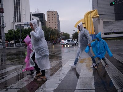 Lluvias fuertes e intensas le esperan a la mitad del país entre lunes y jueves