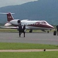 Desata polémica presunta huida en jet del exgobernador Roberto Sandoval