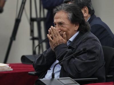 Condenan a 20 años y medio a expresidente peruano Alejandro Toledo por corrupción en caso Odebrecht