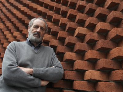 Vicente Rojo, fuera de teorías y definiciones