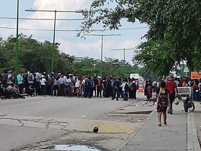 Policías estatales liberan tramo carretero en Palenque; hay 18 detenidos