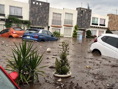 Decenas de casas sufren inundaciones en Cuautitlán y Chalco por fuertes lluvias