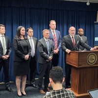 Quince personas son acusadas de traficar drogas ilegales desde México y distribuirlas en Minnesota