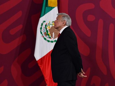 Si hay “desastre” sanitario por licencia única de carne, distribuidores serán responsables: AMLO
