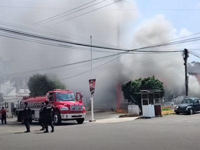 Queman negocios y tiran ponchallantas en nueva jornada de violencia en Tabasco