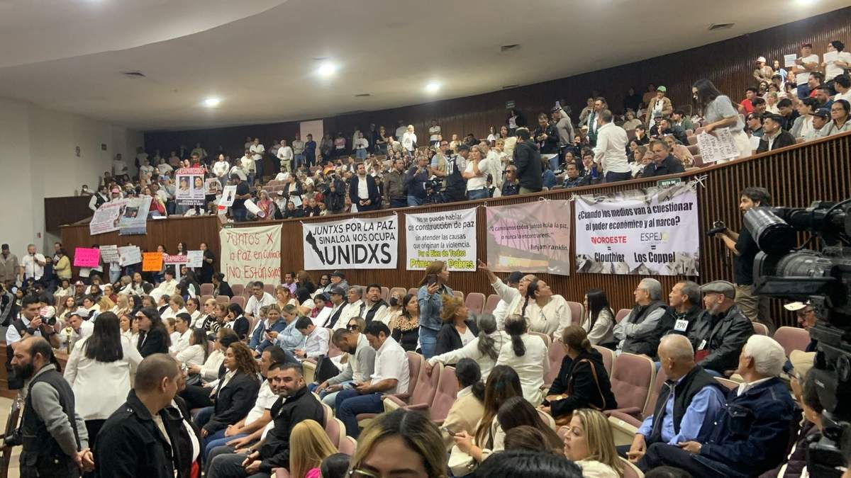 Ciudadanos irrumpen en el Congreso