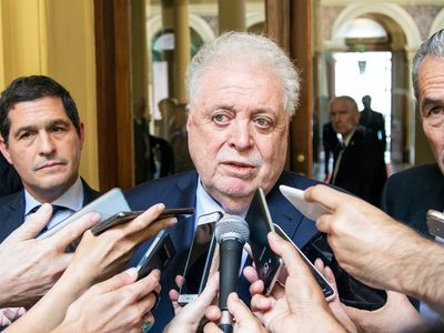 González García anticipó algunos puntos de la tercera fase del aislamiento