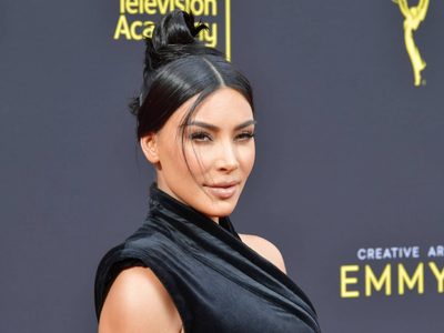 Con melancolía: Kim Kardashian demostró cuánto extraña a su padre en un día tan especial