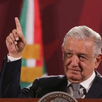 AMLO entregó carta a Biden para interceder por Assange y ofreció al periodista asilo en México