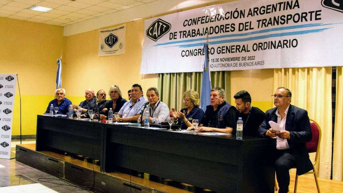 El gremio de transporte rechaza las medidas económicas del Gobierno. Fuente: (Twitter)