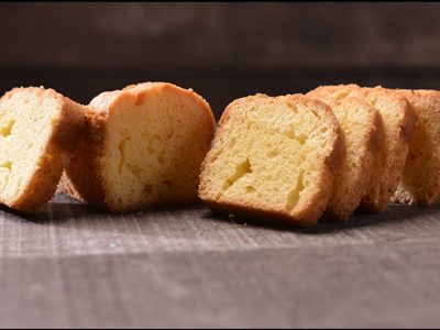 Budín de vainilla sin TACC: el postre casero más esponjoso y delicioso, sin harina ni manteca