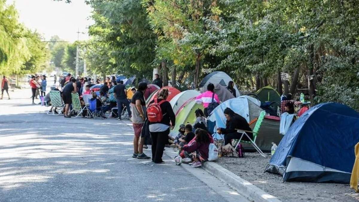 Ocupación en Valentina Sur. Fuente: (LM Neuquén)
