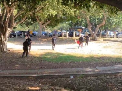 Al menos dos muertos y cinco heridos tras un tiroteo en un parque de Los Ángeles