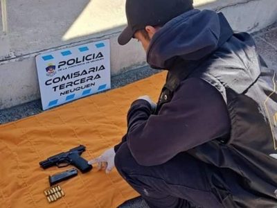 Detienen a un portero de una escuela neuquina por amenazas con arma de fuego