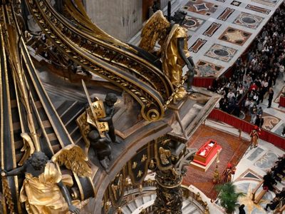 Cerraron el féretro del papa Francisco