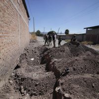 Bodega incendiada en Celaya resultó ser fachada para extraer hidrocarburos