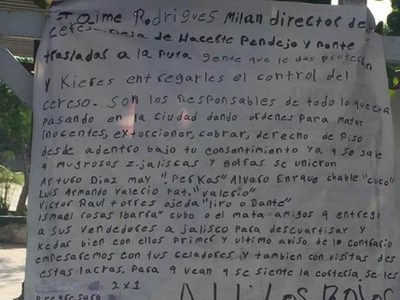 Narcomanta colgada afuera de una casilla retrasa votación en Cancún