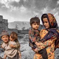 Miles de desplazados por el conflicto en Afganistán se refugian en la capital, Kabul
