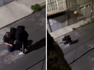 Ladrón pone de rodillas a su víctima para asaltarla en calles de Iztapalapa (Video)