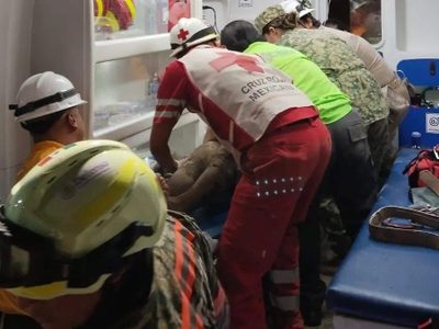 Dan alta médica a minero rescatado en Rosario, Sinaloa