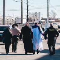 Líderes religiosos piden acceder a centros de detención de ICE durante la Cuaresma y el Ramadán
