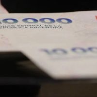 En un año, el billete de $10.000 perdió un 21% de poder de compra