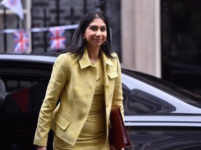 Ministra del Interior británica envuelta en una polémica por infracción de tráfico