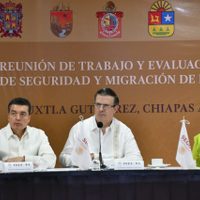 Gobernadores del sur y el gabinete acuerdan plan de desarrollo y migración