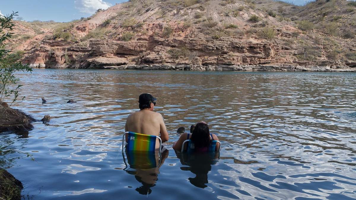 La costa del río Limay. Fuente: (Emiliano Ortiz)