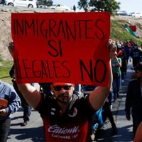 Descubren a más de 300 migrantes que pretendían pasar escondidos a EE. UU.