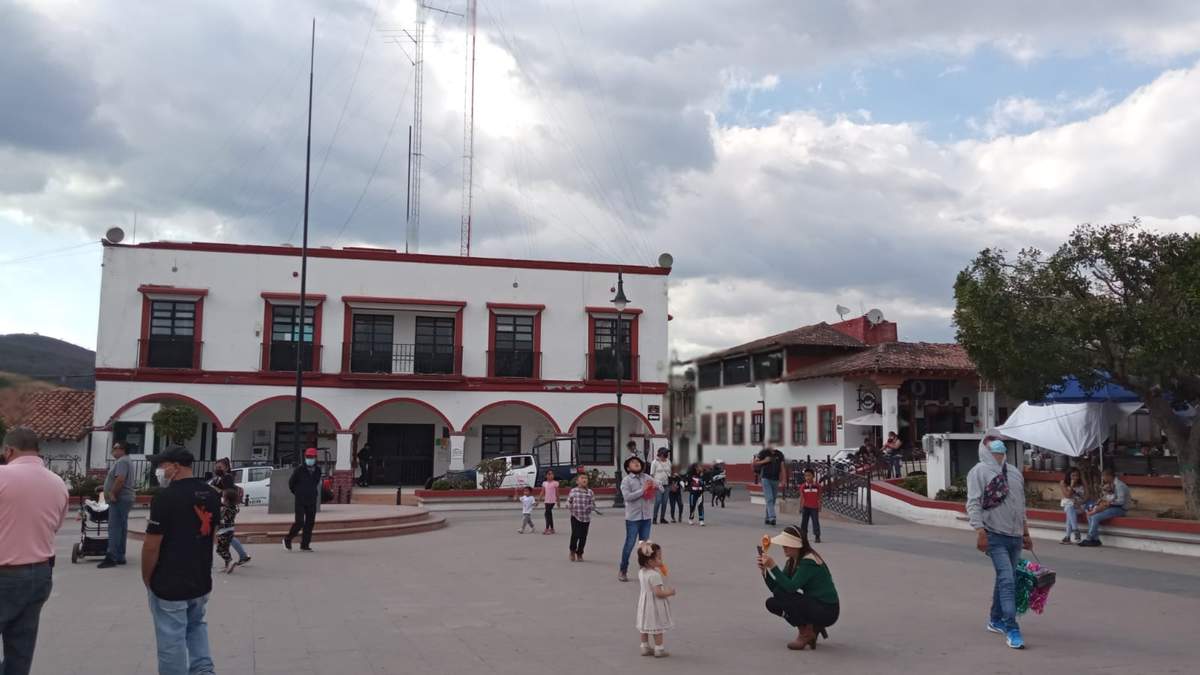 Tonatico, el retorno de los migrantes para las fiestas patronales