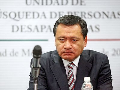 Un incómodo Osorio Chong  se desmarca... pero las pruebas lo desmienten