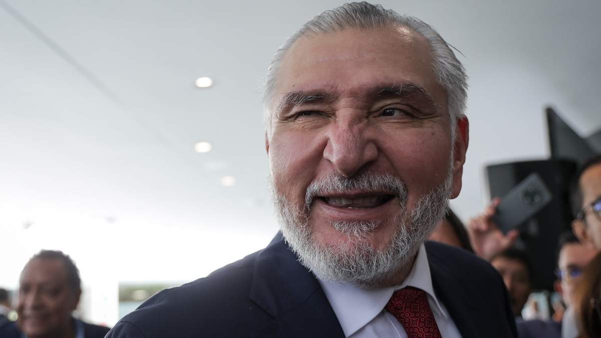 Adán Augusto. Exfuncionarios de su gabinete, en la red de Sánchez Ficachi y Herrera Dagdug