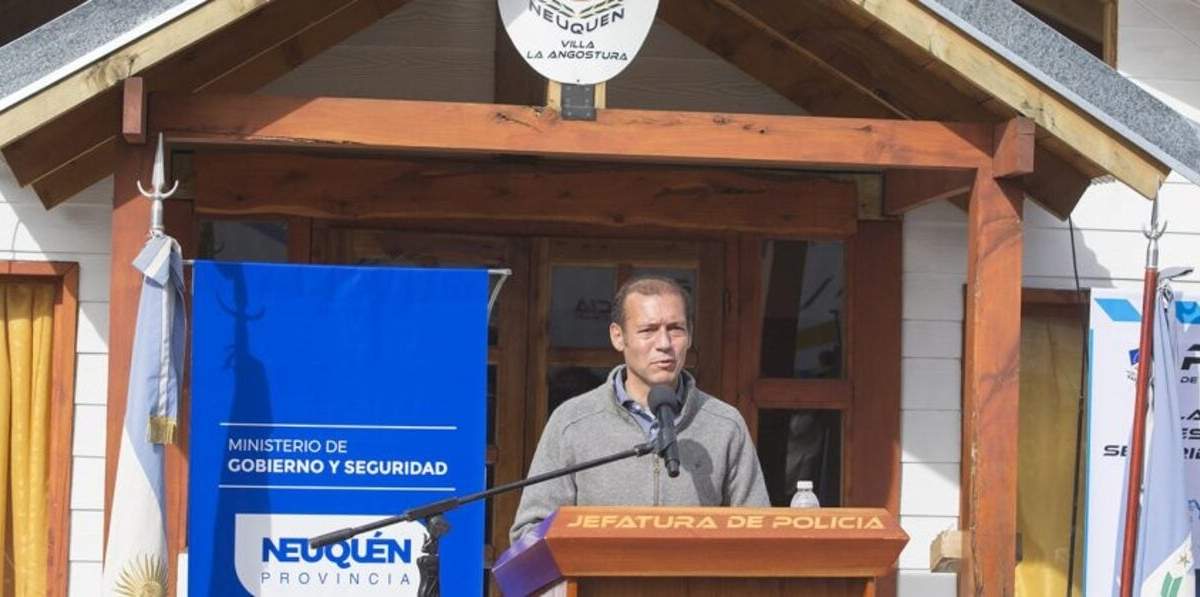 Omar Gutiérrez en el acto de inauguración. Fuente: (Twitter)