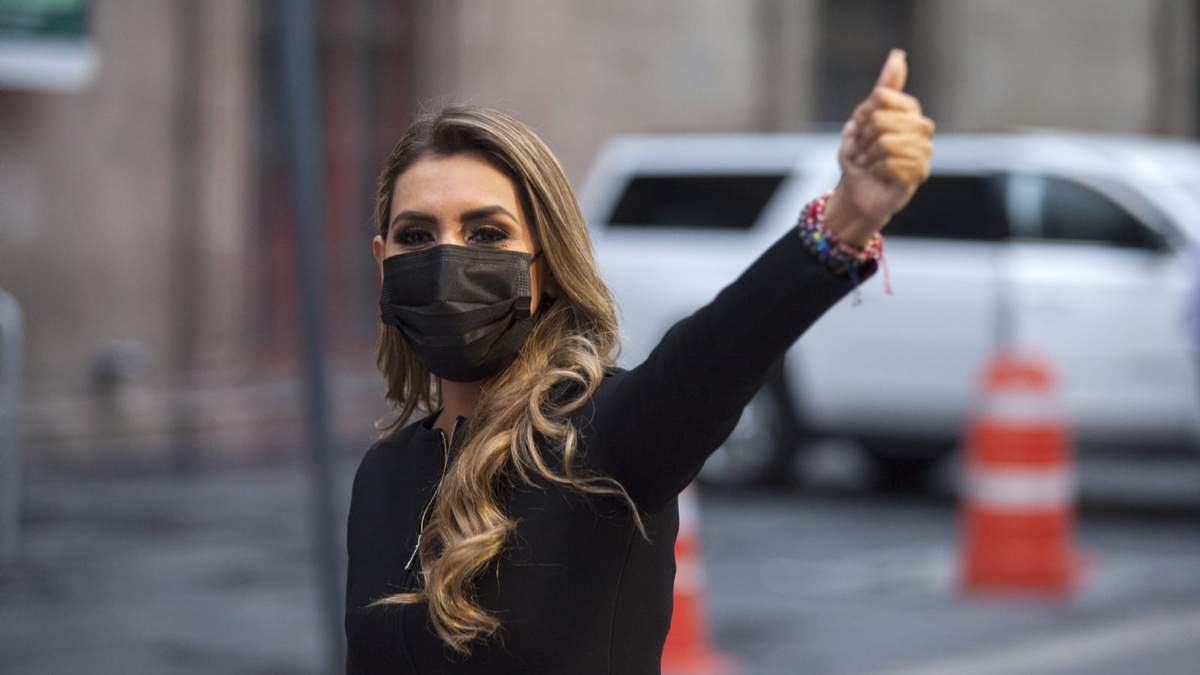 Evelyn Salgado, gobernadora electa de Guerrero, a su salida de la reunión con el presidente Andrés Manuel López