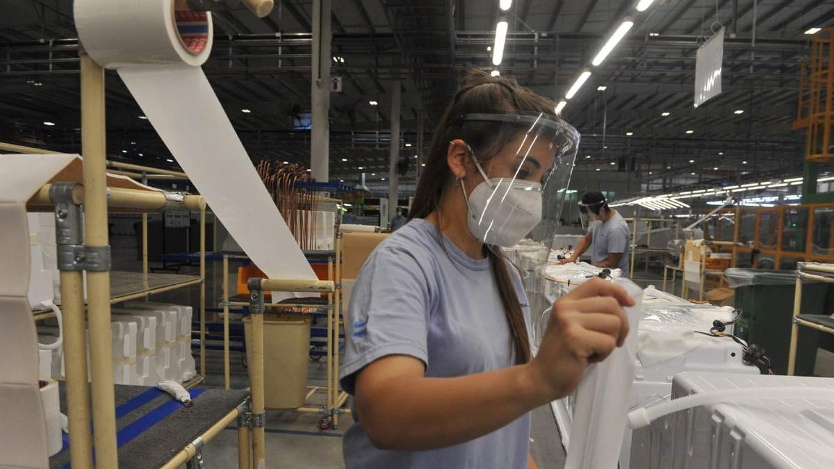 Industria manufacturera. Fuente: (Twitter)