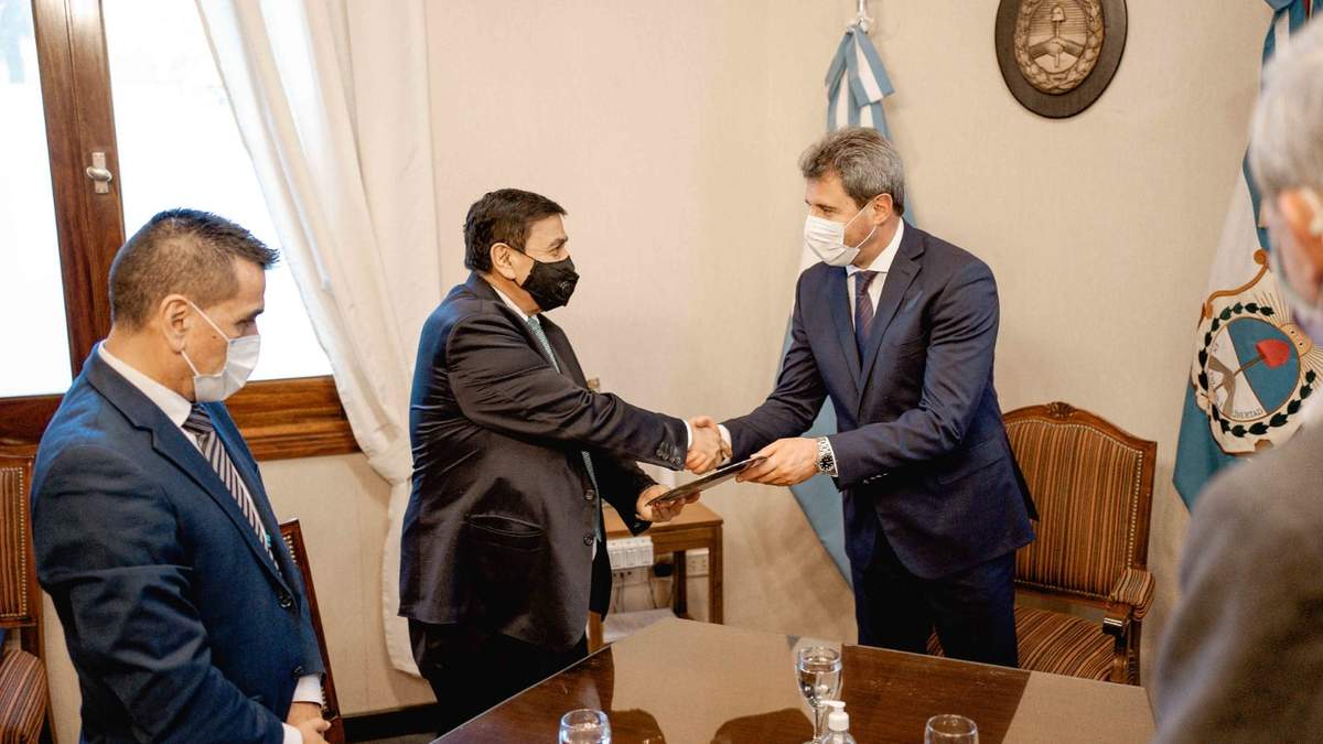 El gobernador Uñac y el intendente Rioseco. Fuente: (Twitter)
