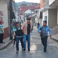 Grupo armado roba la nómina de Pichucalco y matan a policía municipal