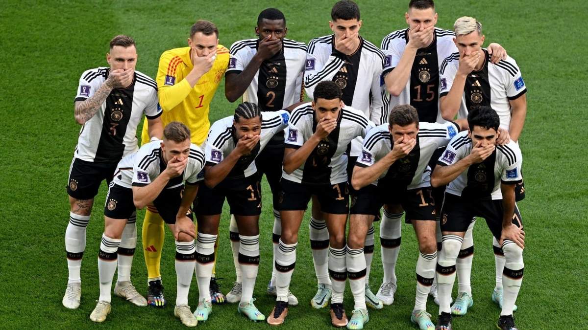 Protesta en la cancha