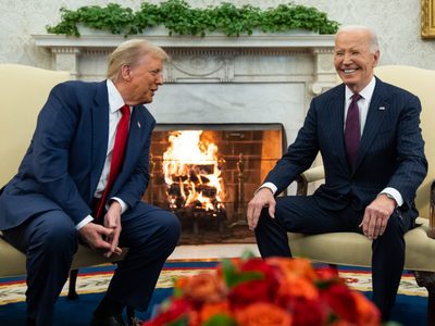 Biden y Trump se encuentran y prometen "transición suave"