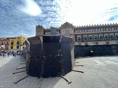 El Zócalo estará despejado para la "Marcha por nuestra democracia", asegura Batres