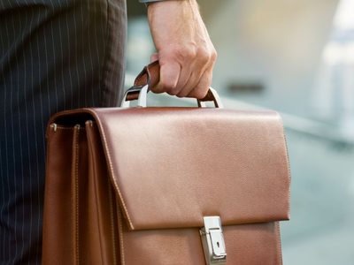 Si viajas por trabajo, esto es lo que tu empresa está obligada a pagarte por ley
