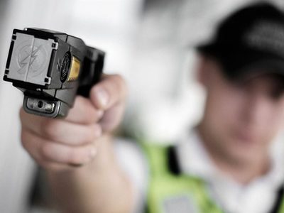 Caso Chano: diputados de Juntos por el Cambio proponen autorizar las pistolas Taser