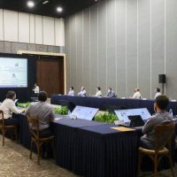 Producción mundial de vacunas ya está comprometida, recuerda el gobernador de Yucatán